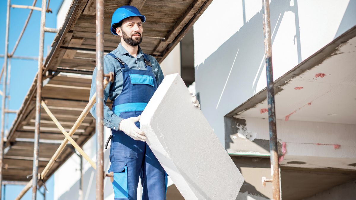 Česko renovuje domy pomaleji, než je potřeba. Teď může nabrat další ztrátu